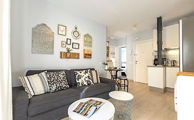 Charming 2 Bedroom Apartment At Iconic Triana Neighborhood By Ocityzen